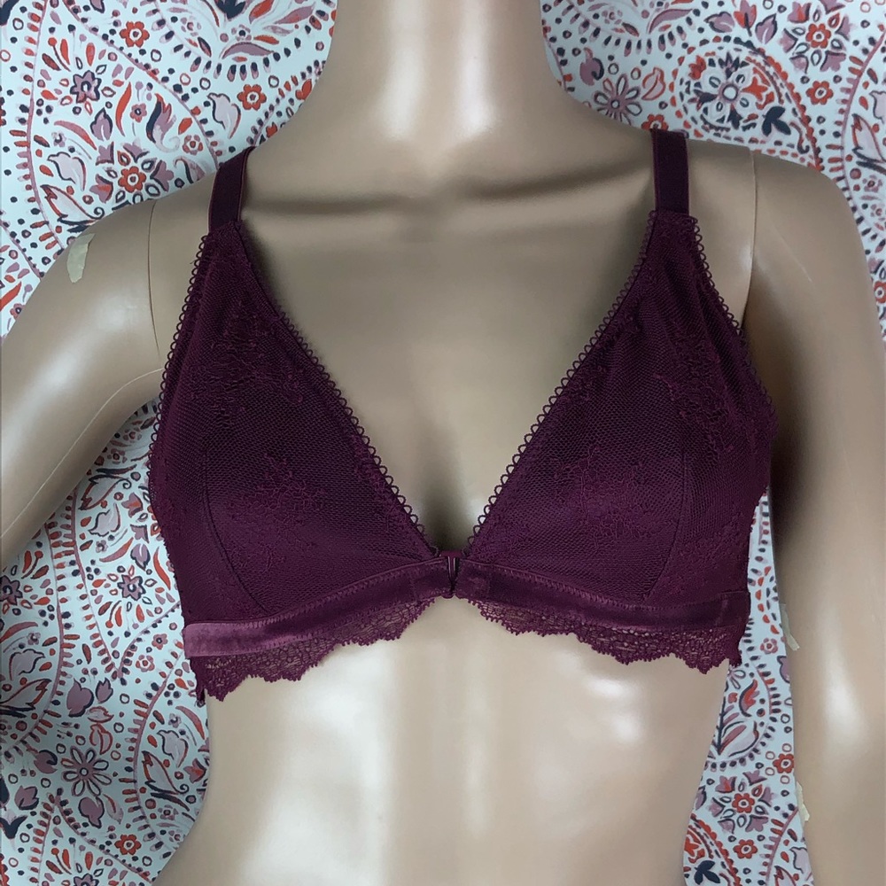 Victoria’s Secret NWOT Bralette.
